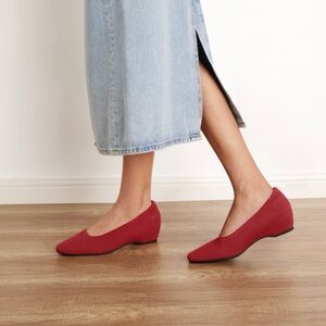 VIVAIA Mackenzi Square Toe Low Wedge Heels Ruby Red Size 39/8 NWOB‎